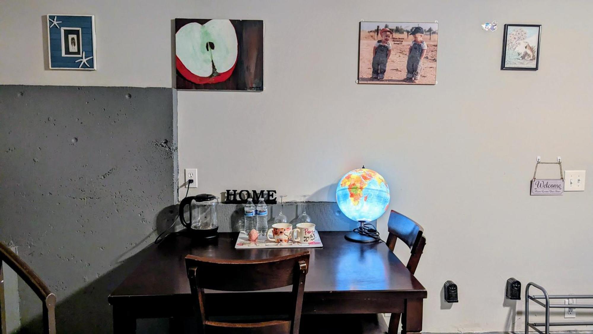 Private Guest Suite In West Bellevue Home エクステリア 写真